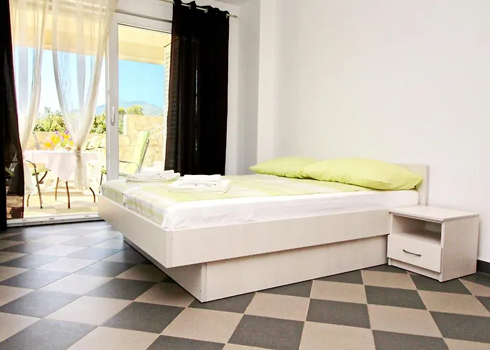 Gusti - With Terrace And Sea View *