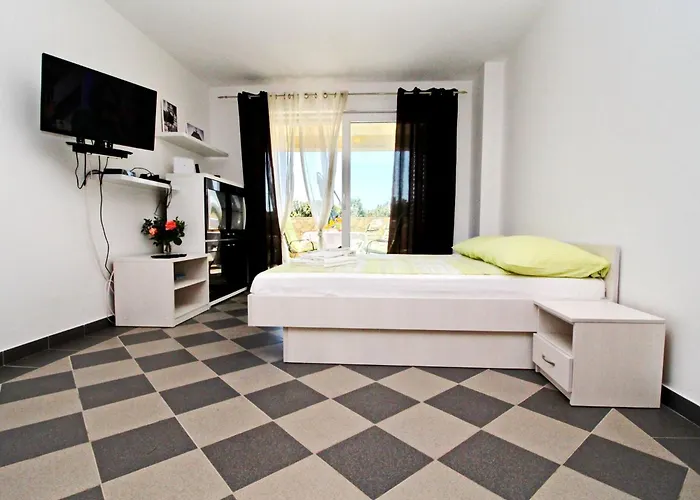 Gusti - With Terrace And Sea View * Drače