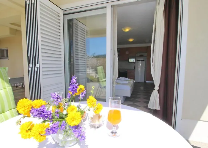 Gusti - With Terrace And Sea View