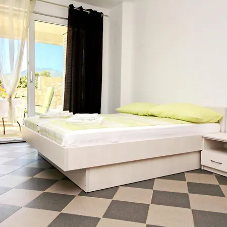 Gusti - With Terrace And Sea View *