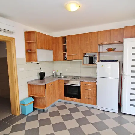 Gusti - With Terrace And Sea View * Drače