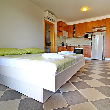 Gusti - With Terrace And Sea View